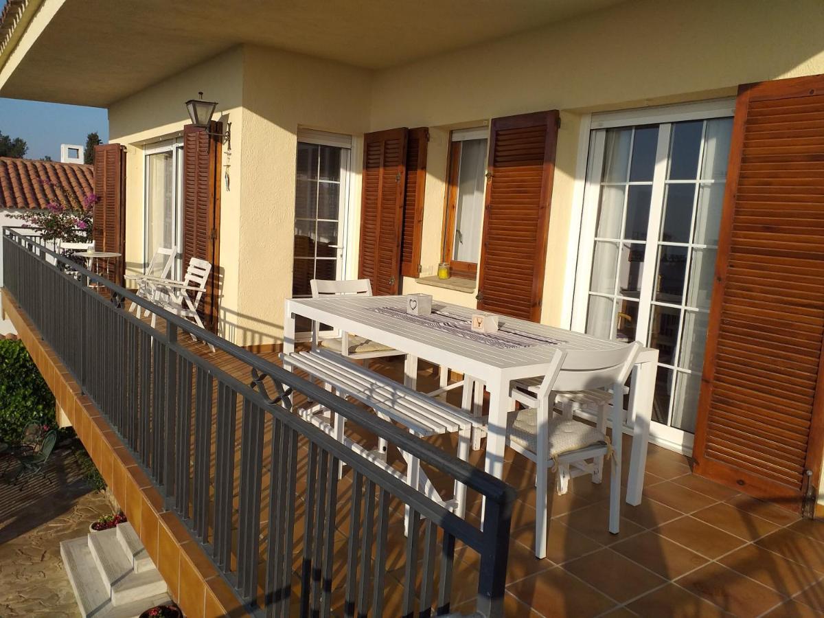 Sunny Holiday Home Creixell Ngoại thất bức ảnh