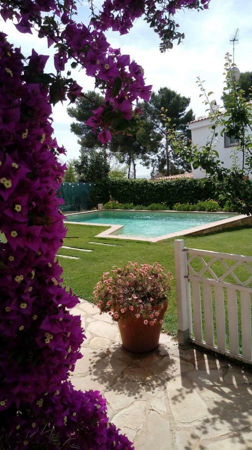 Sunny Holiday Home Creixell Ngoại thất bức ảnh